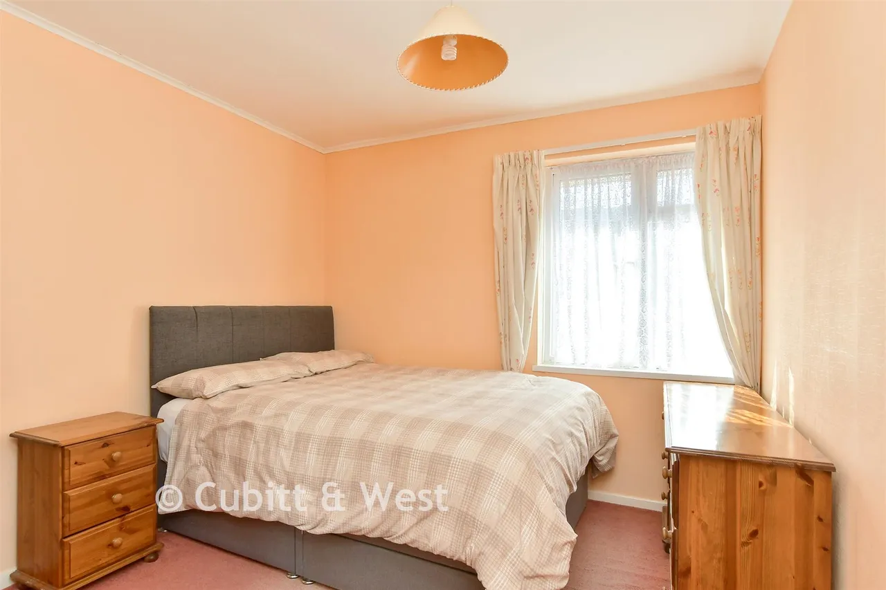 Connell Drive, Woodingdean, BN2, photo 9