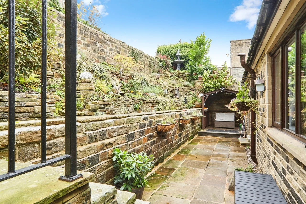 North Bank Road, Bingley, BD16, photo 22