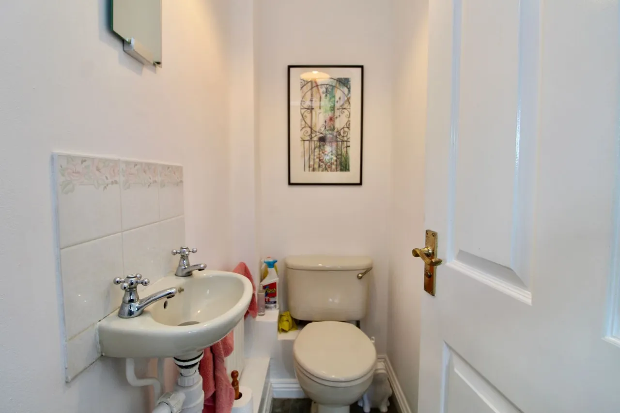 Vitre Gardens, Lymington, SO41, photo 16