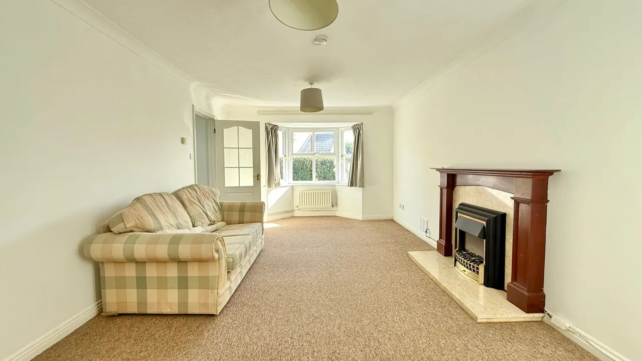 Vitre Gardens, Lymington, SO41, photo 17