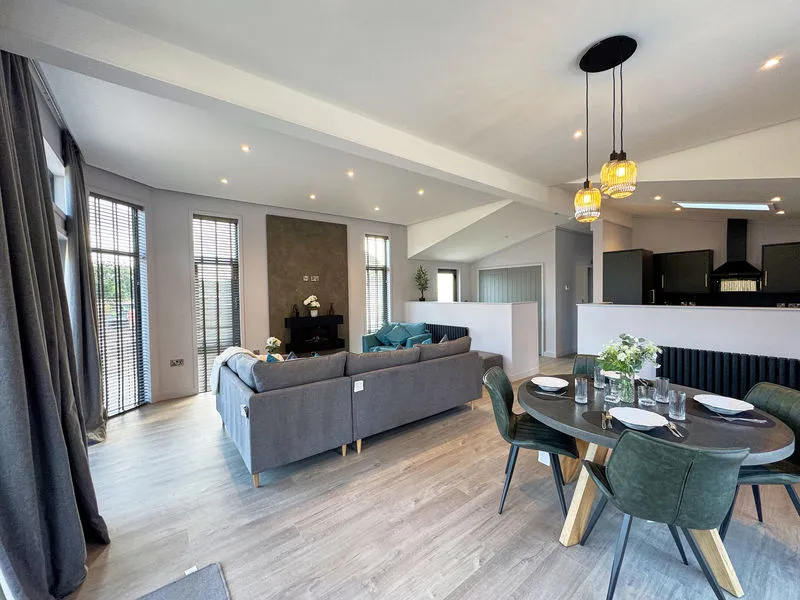 Weybridge Park Estate Weybridge Road, Addlestone KT15 2RF, photo 6