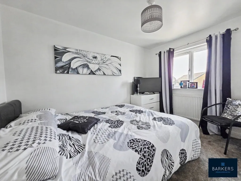 Cedar Close, Bradford BD4 6FL, photo 10