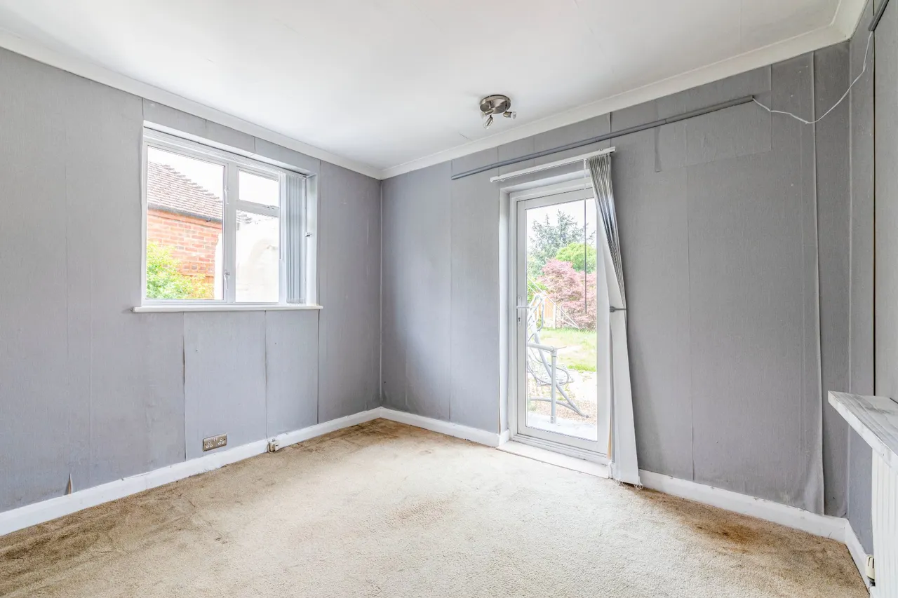 Floyds Lane, Woking, GU22, photo 13