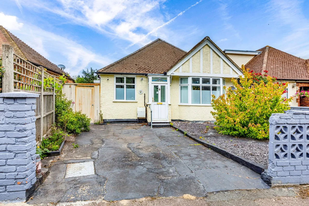 Floyds Lane, Woking, GU22, photo 19