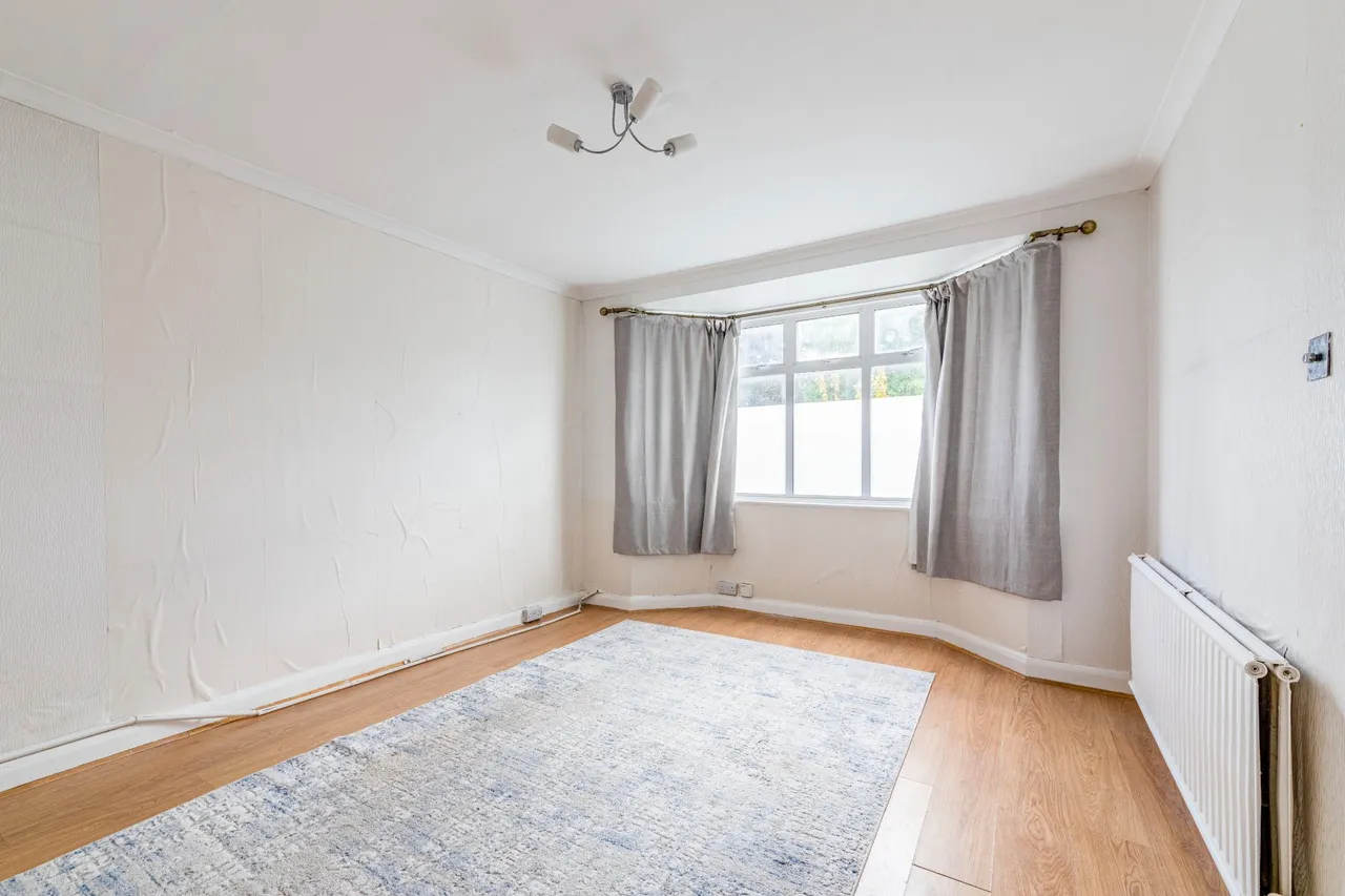 Floyds Lane, Woking, GU22, photo 3