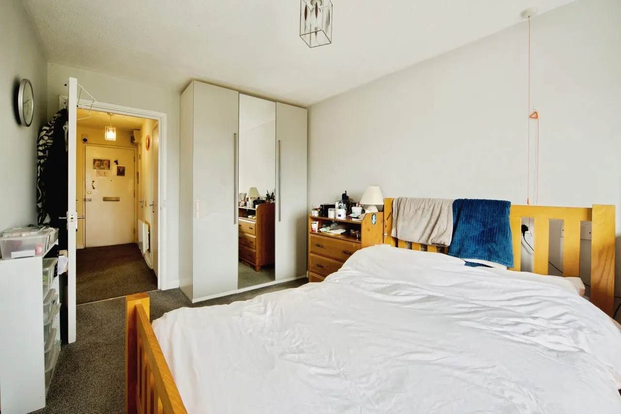Cambridge Road, London, E11, photo 10