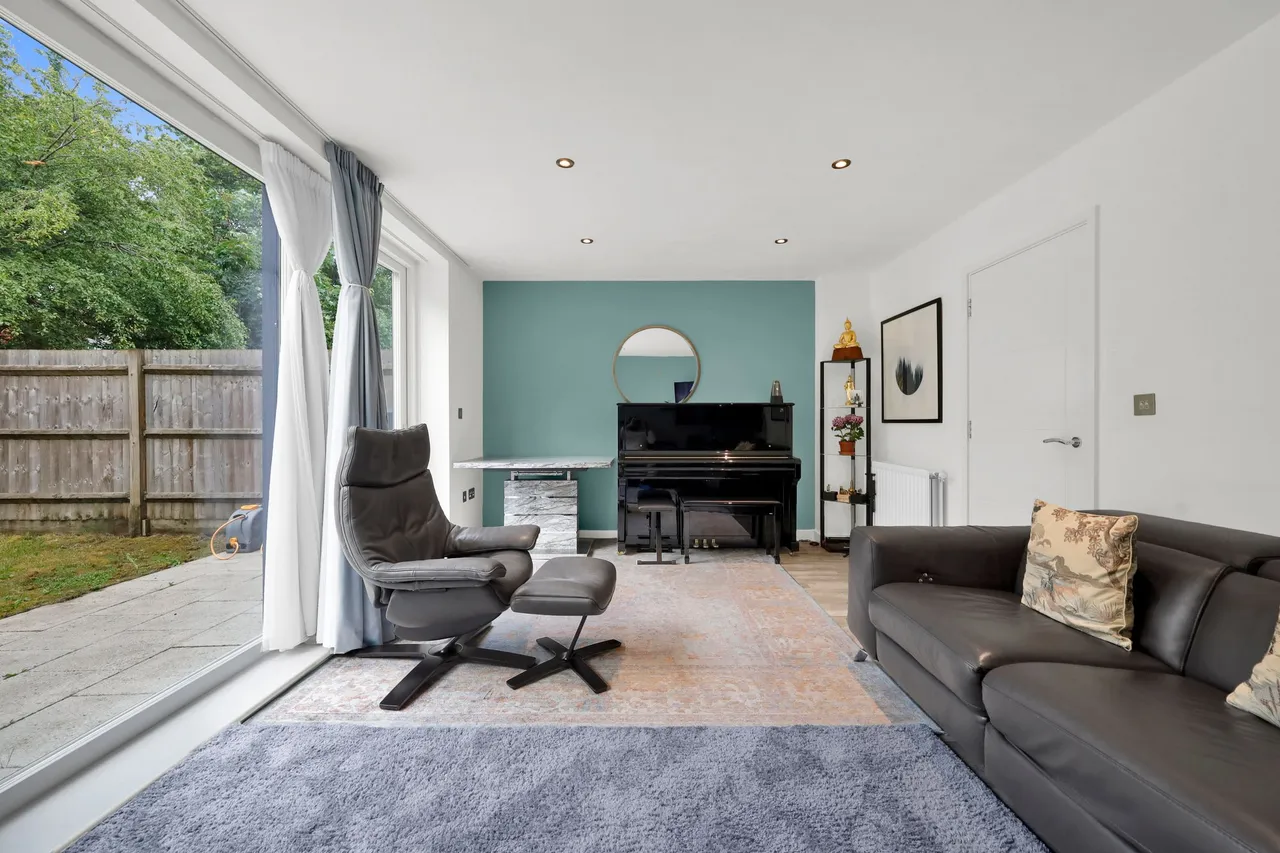 Reservoir Way, London, NW10, photo 6