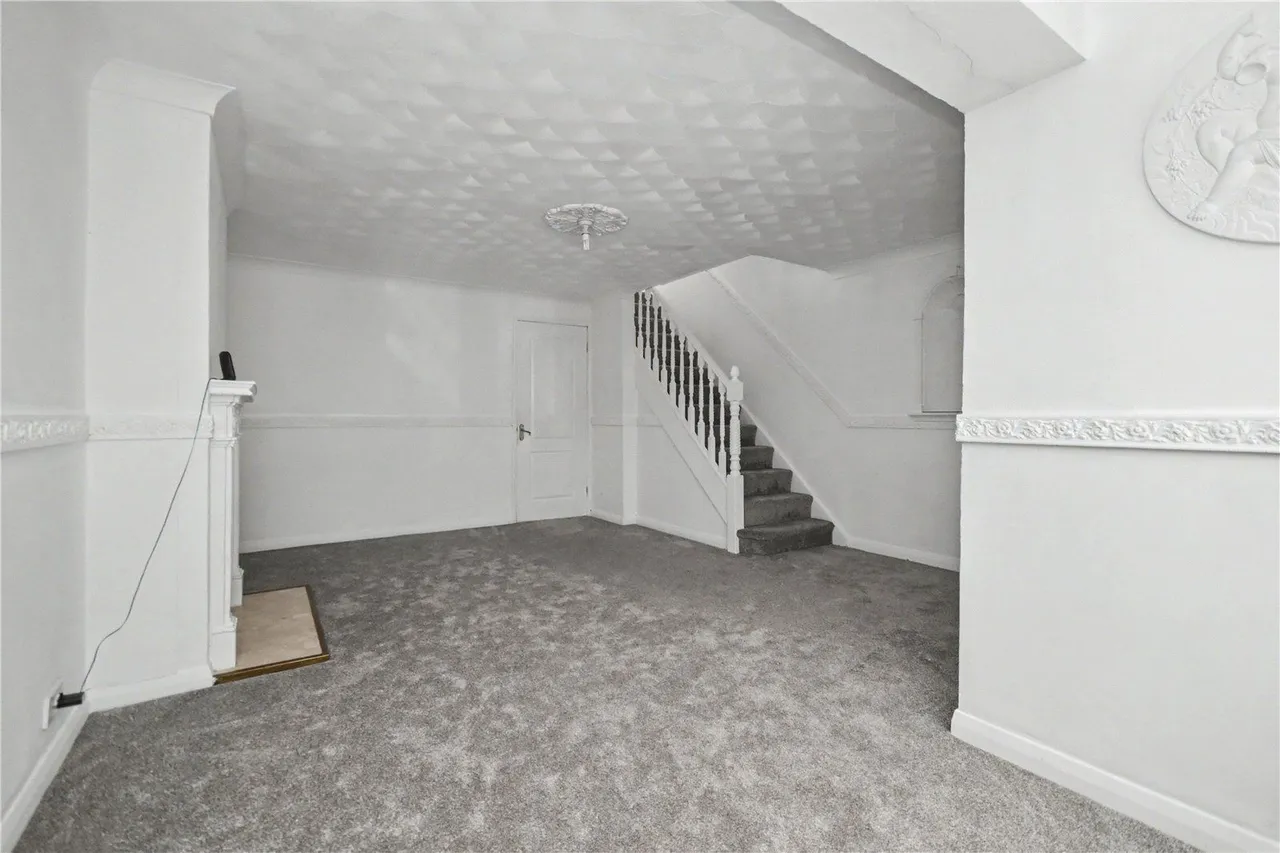 Harlech Way, Garforth, LS25, photo 9