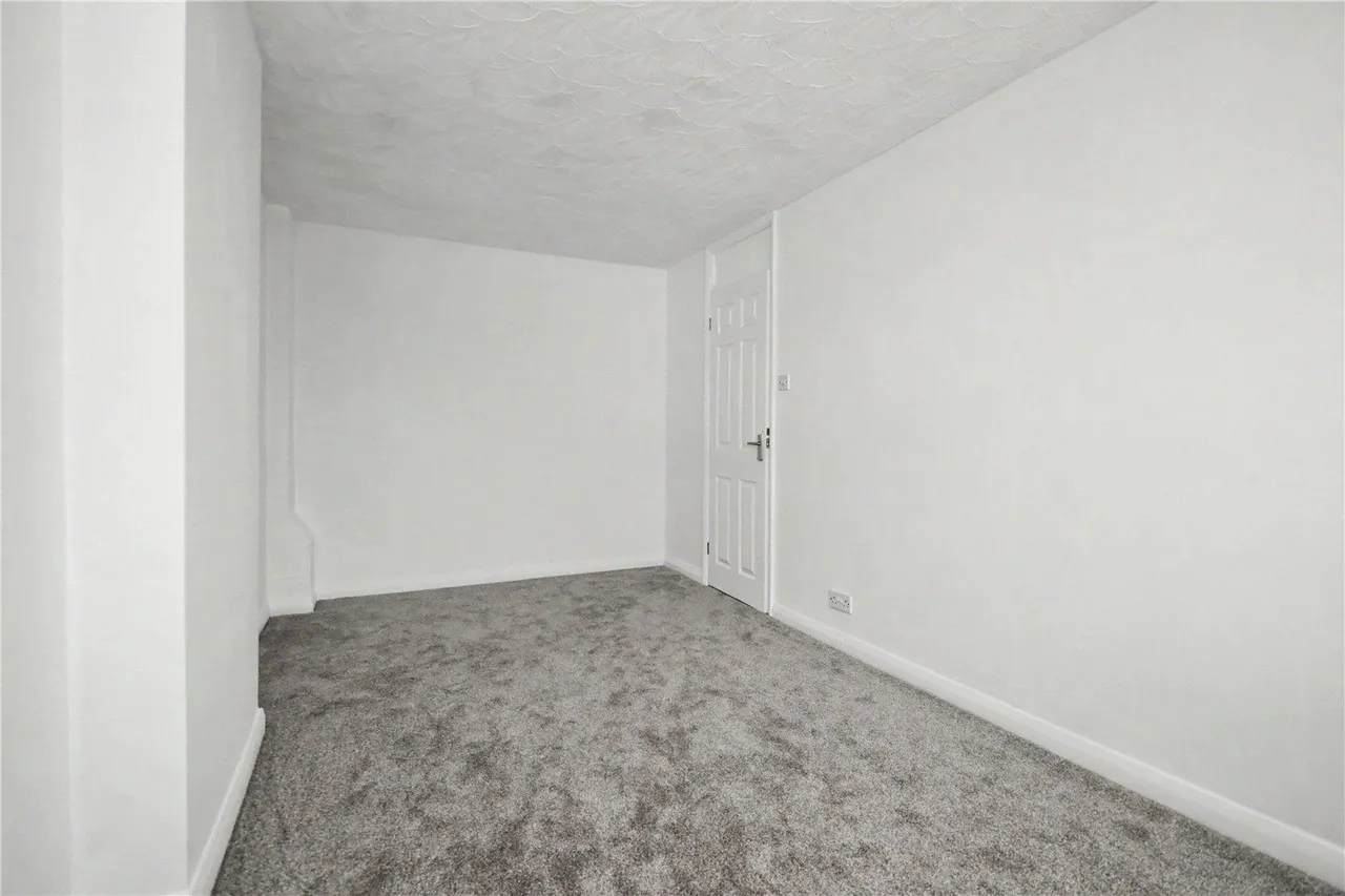 Harlech Way, Garforth, LS25, photo 13