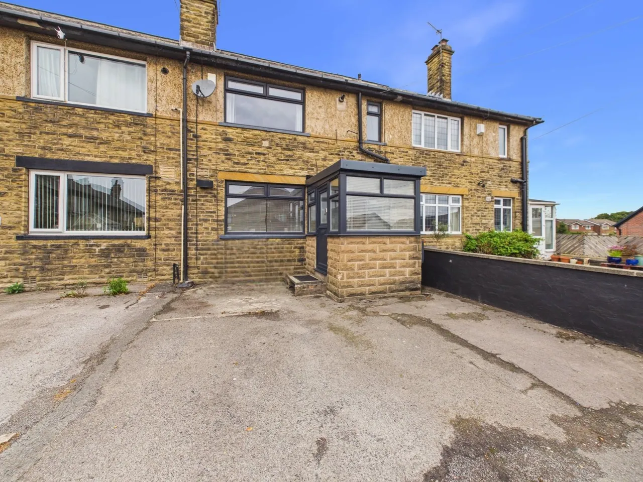 Victoria Road, Morley, LS27, photo 17