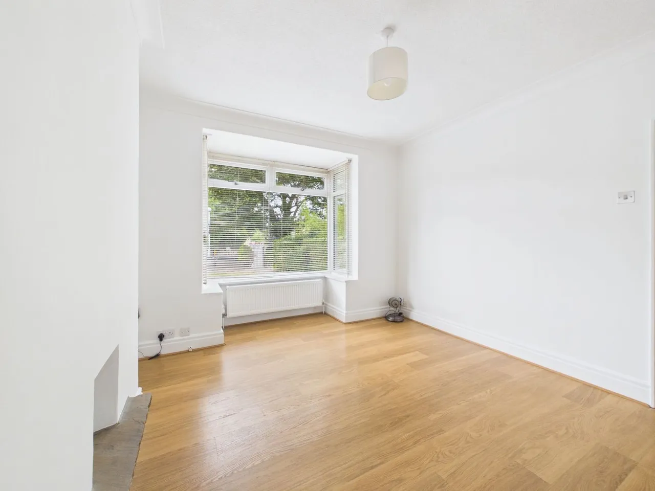 Victoria Road, Morley, LS27, photo 2