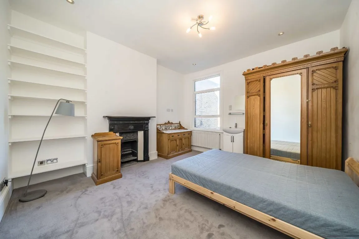 Gleneagle Road, SW16, photo 6