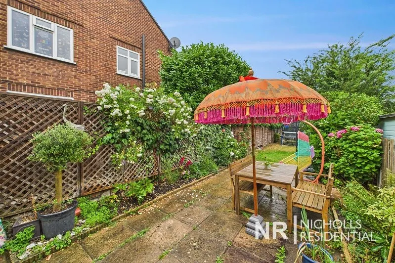 Clayton Road, Chessington, KT9, photo 15