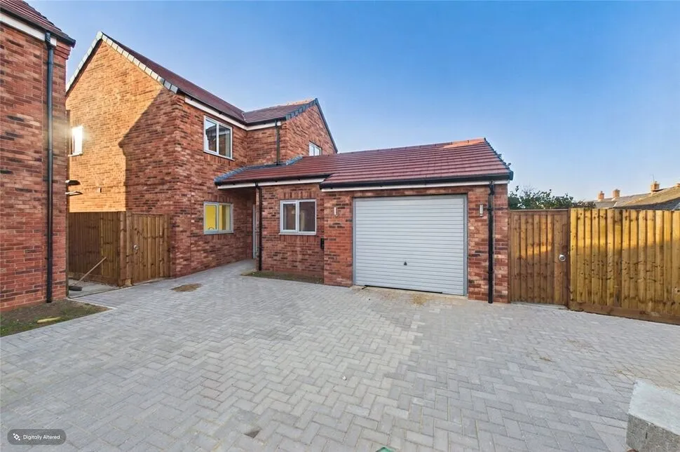 4 bed house for sale, Forest Road, Hartwell, NN7