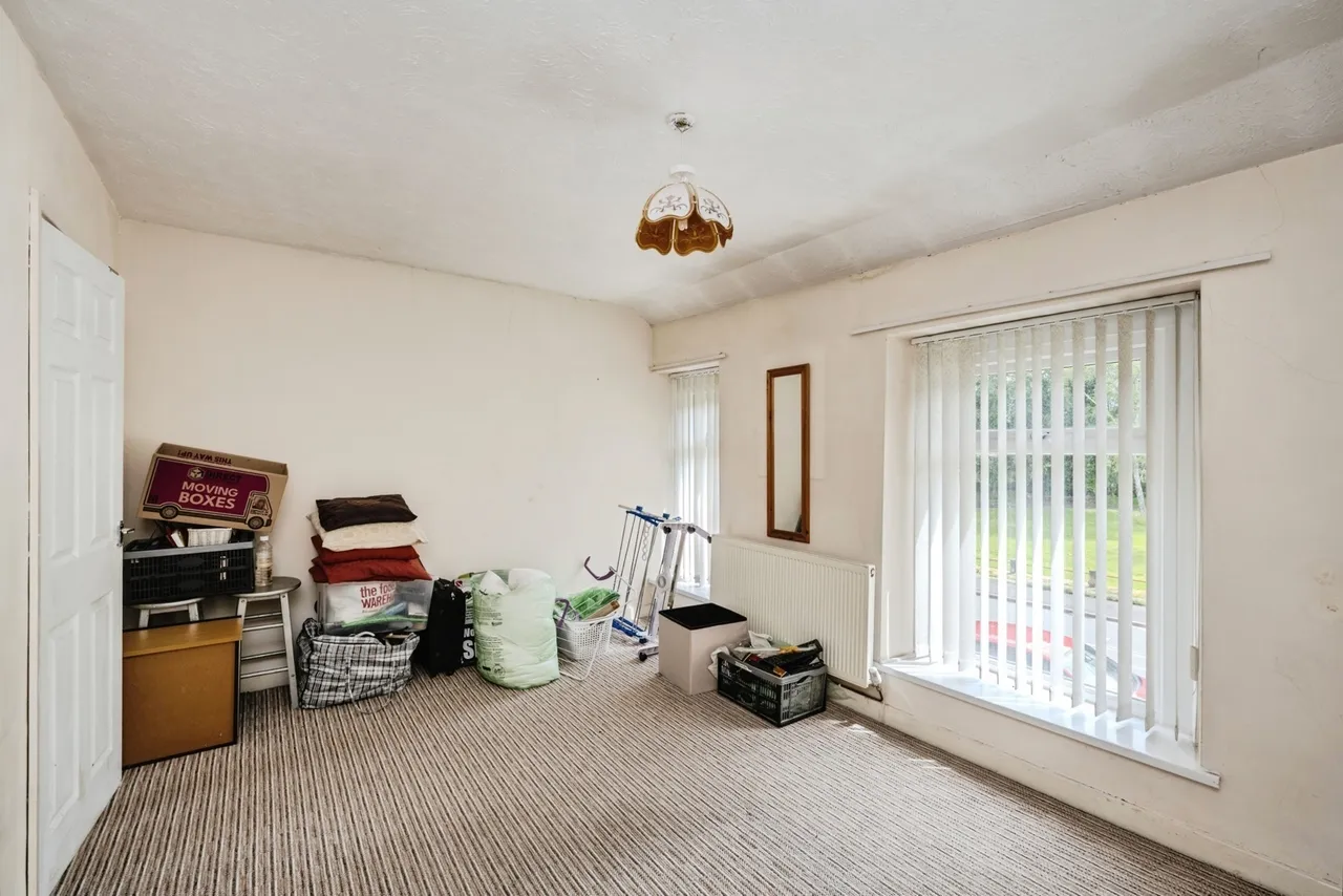 Clydach Road, Morriston, SA6, photo 13