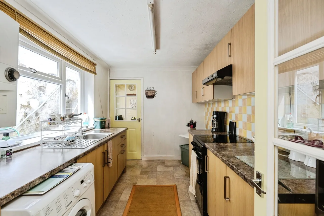 Clydach Road, Morriston, SA6, photo 9