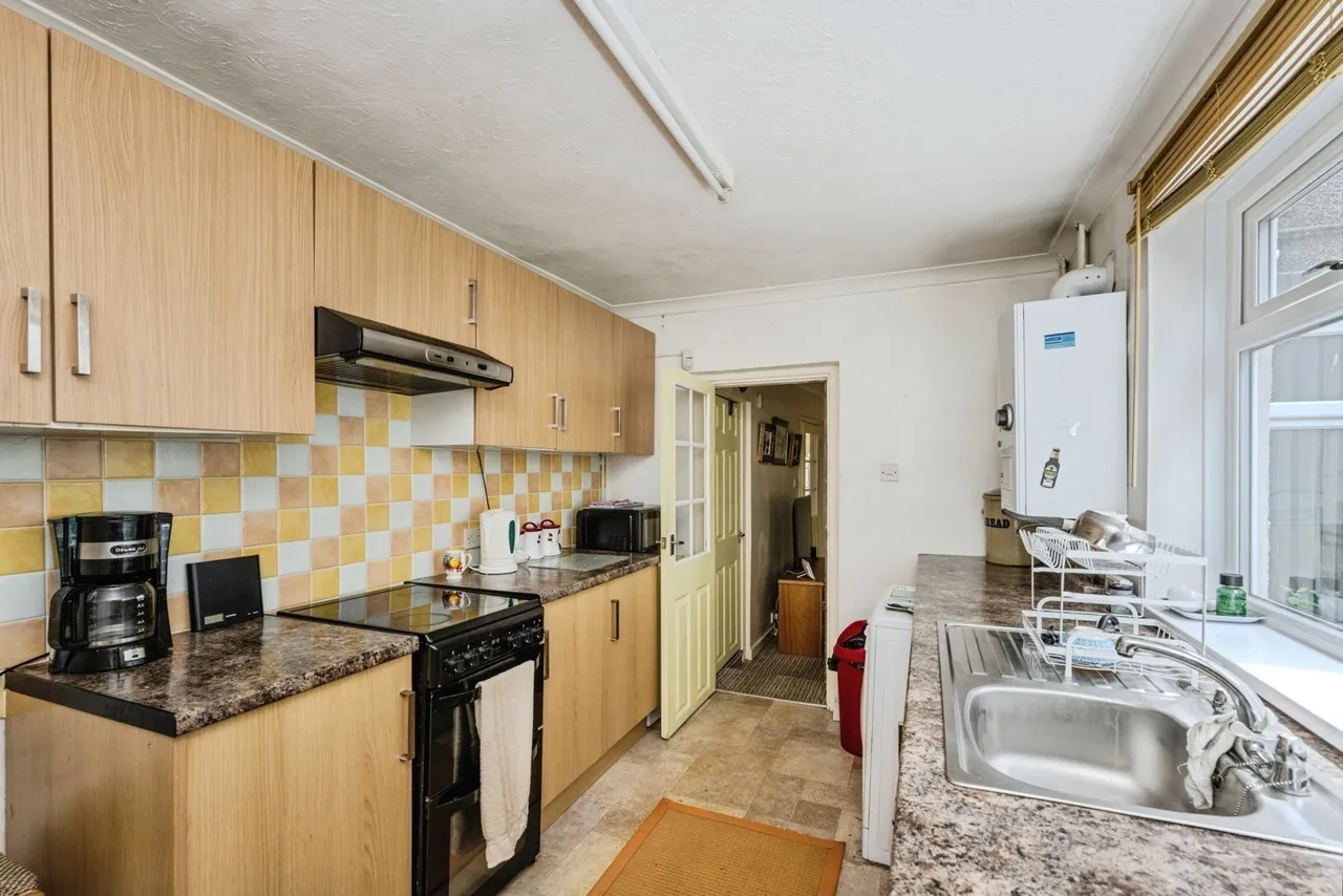 Clydach Road, Morriston, SA6, photo 11