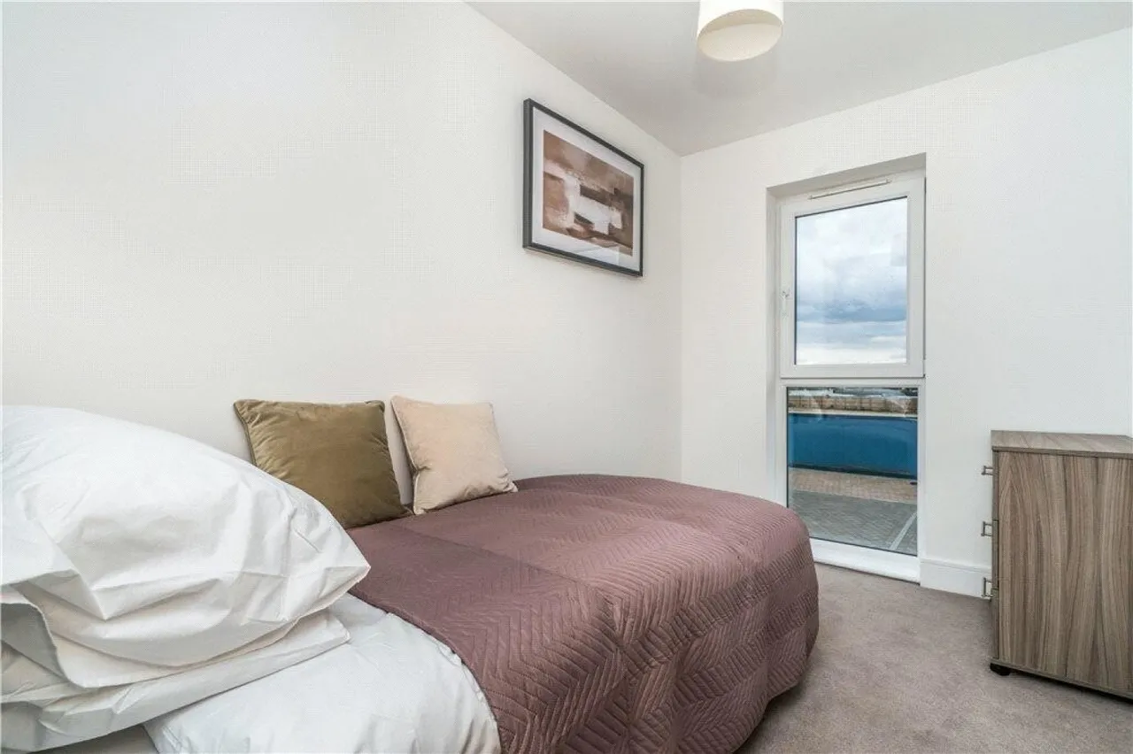 Meridian Way, Southampton, photo 10