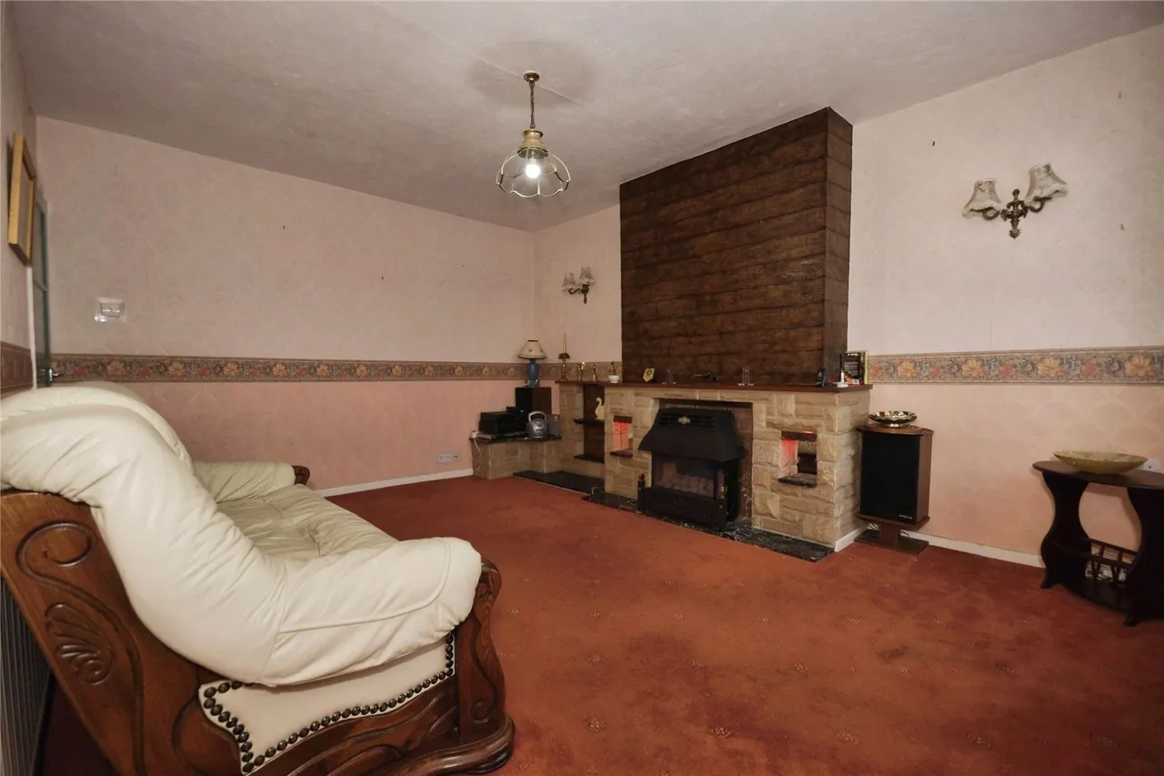 Central Drive, Buxton, Derbyshire, SK17, photo 8