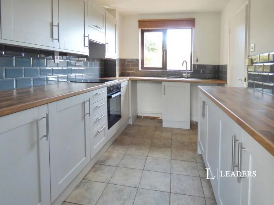 Long Furlong, Findon, BN14, photo 6