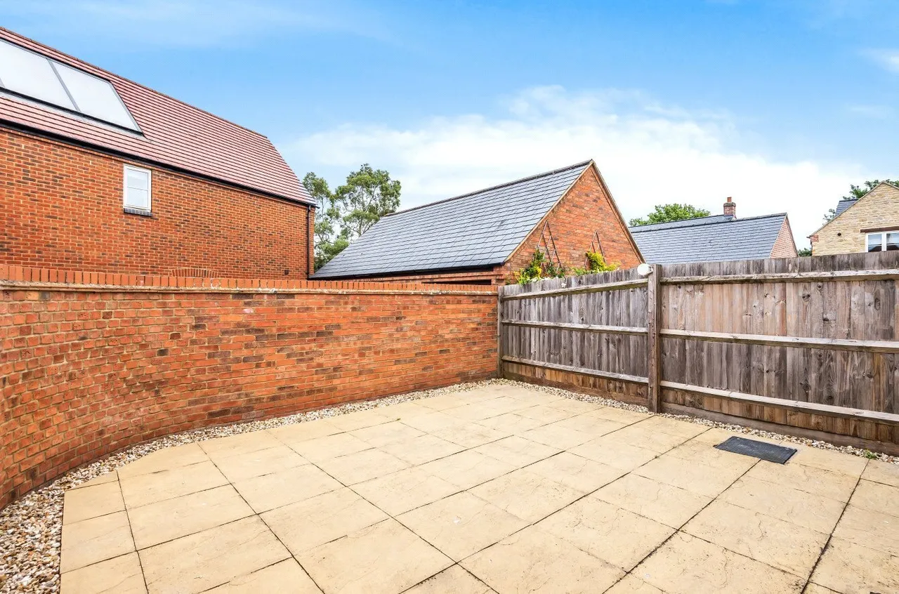 Mansion Gardens, Potterspury, NN12, photo 12