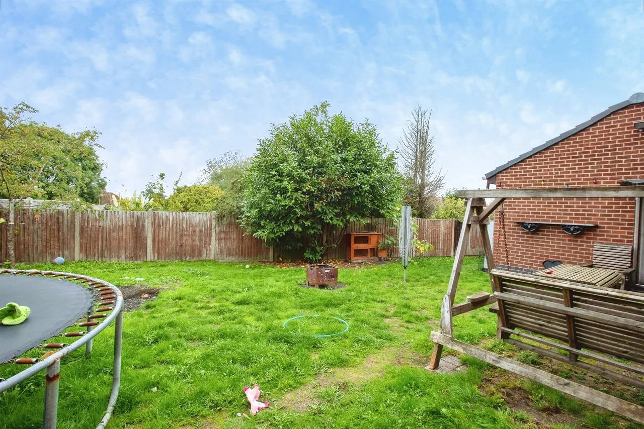 Mansfield Road, Alfreton, DE55, photo 26