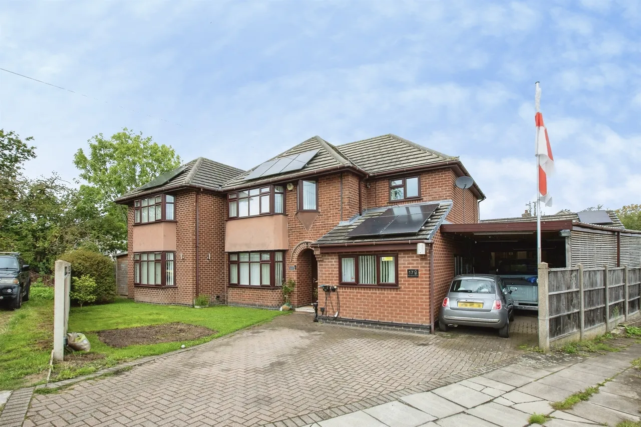 6 bed house for sale, Mansfield Road, Alfreton, DE55