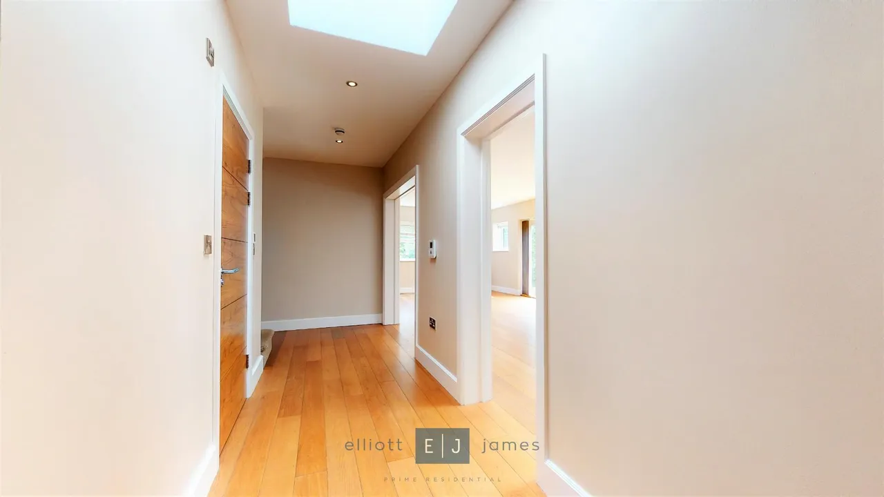 Manor Road, Chigwell, photo 6