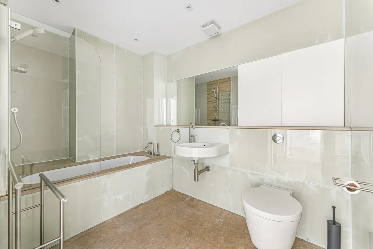 Pear Tree Street, London, EC1V, photo 8