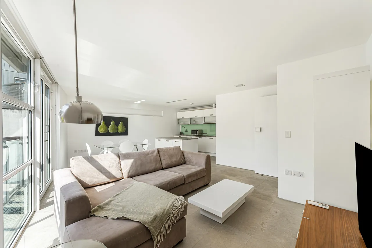 1 bed flat for sale, Pear Tree Street, London, EC1V