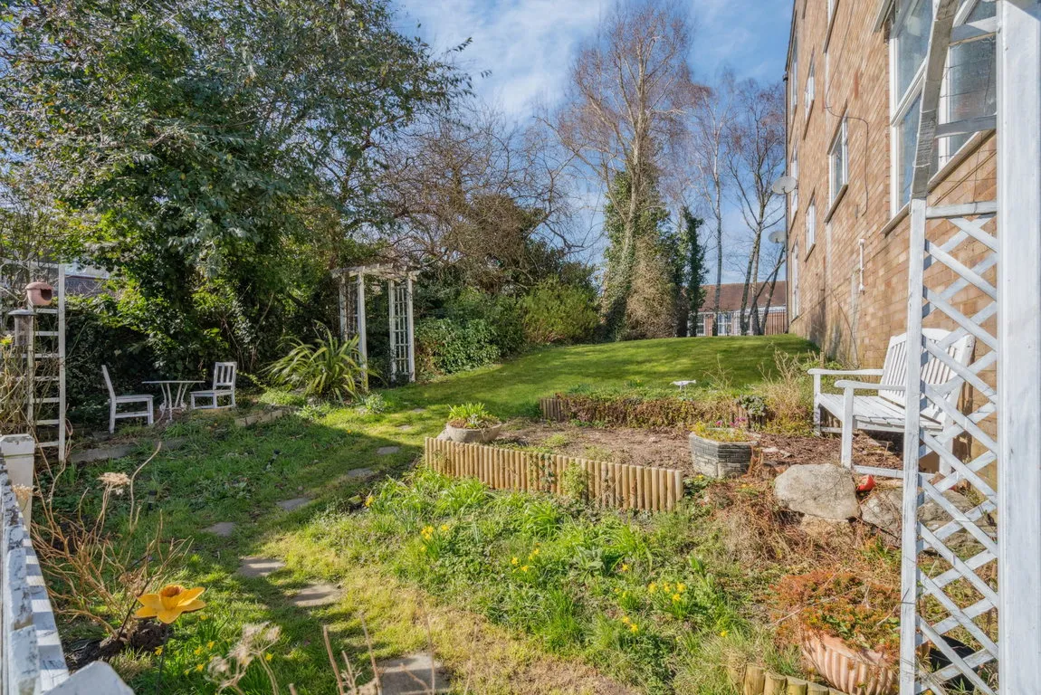 Tudor Court, Mill End, WD3, photo 13