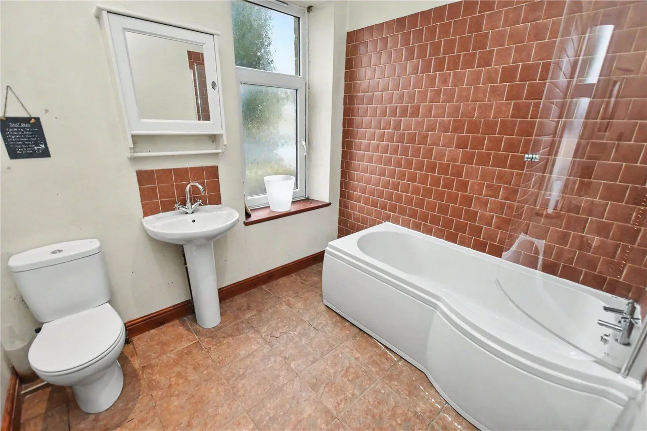 Dibb Lane, Yeadon, LS19, photo 6