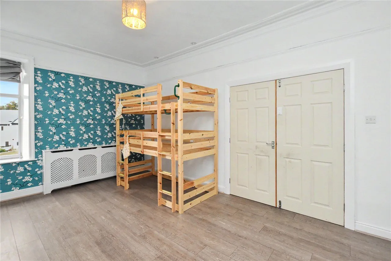 Dibb Lane, Yeadon, LS19, photo 7