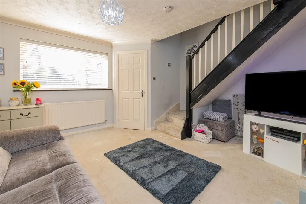 Wheatcroft Gardens, Rushden, photo 11