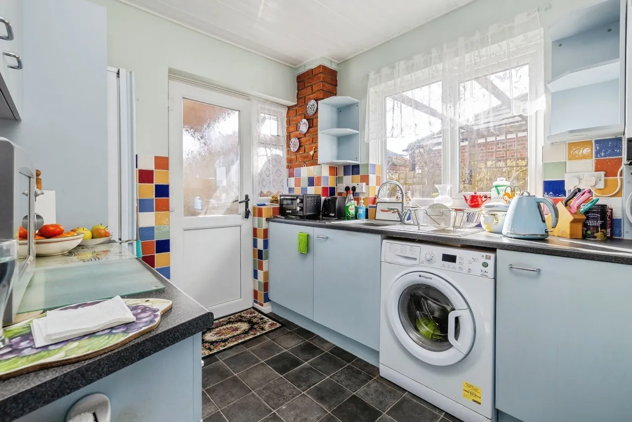 Manor Leas Close, Lincoln, Lincolnshire, LN6, photo 6