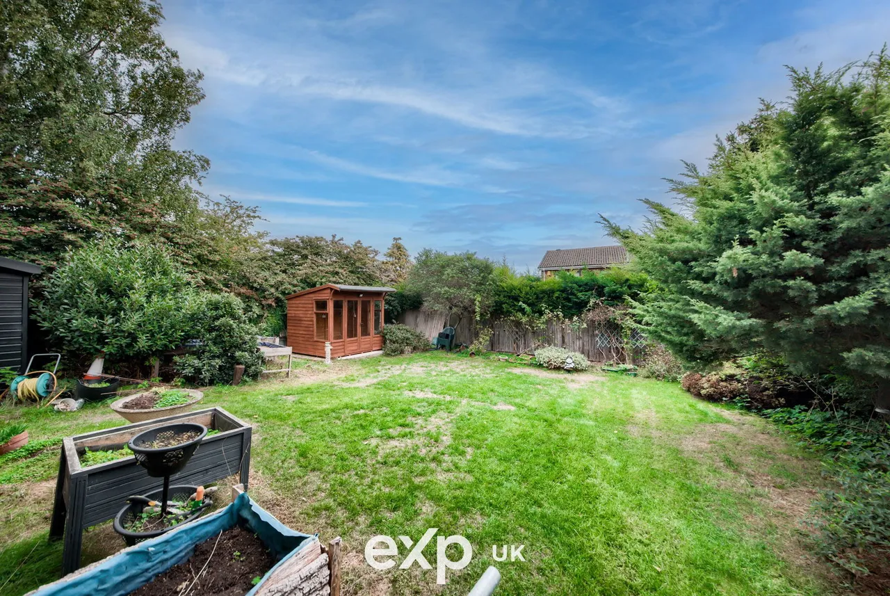 Alderdale Crescent, Elmdon, B92, photo 11