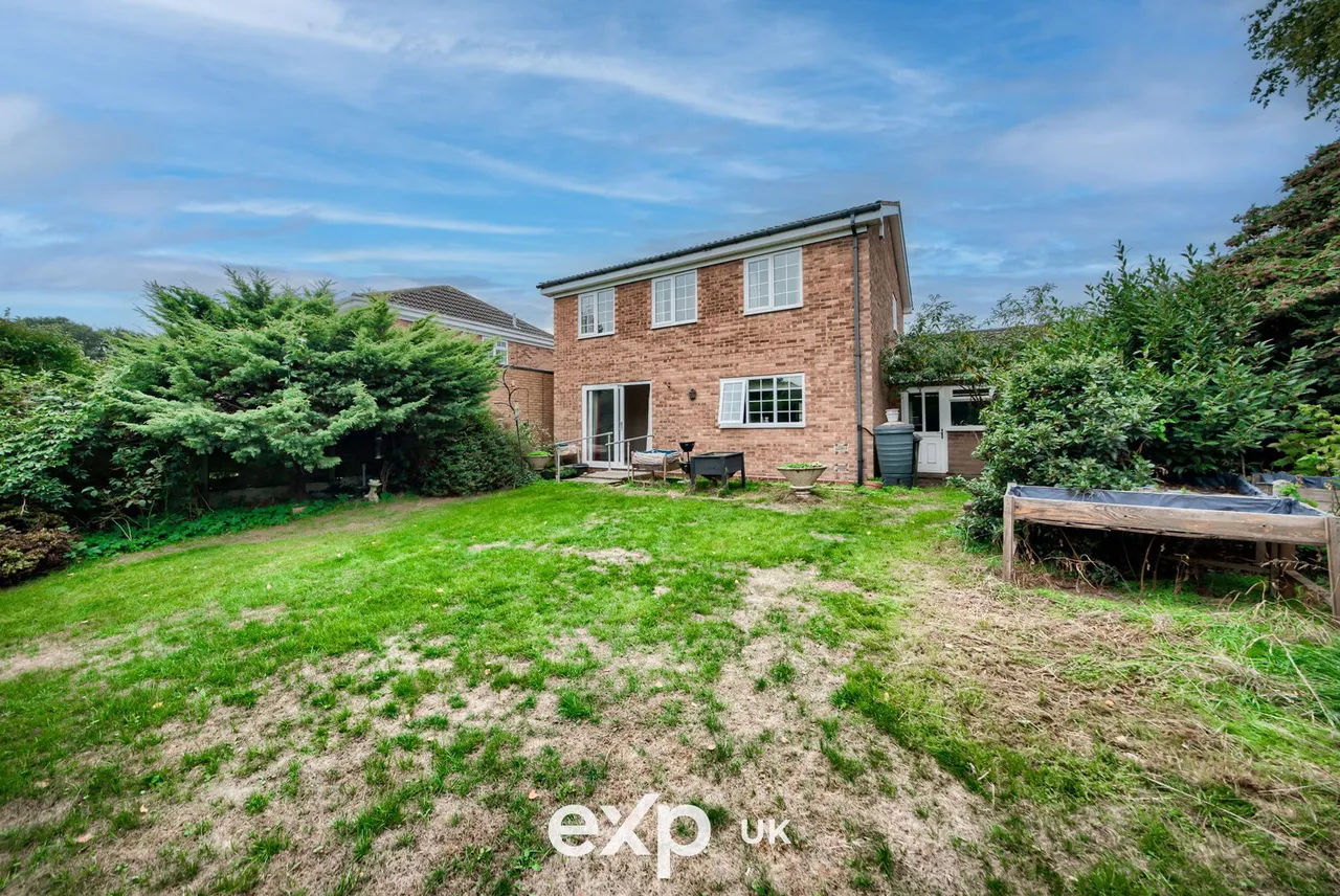 Alderdale Crescent, Elmdon, B92, photo 12