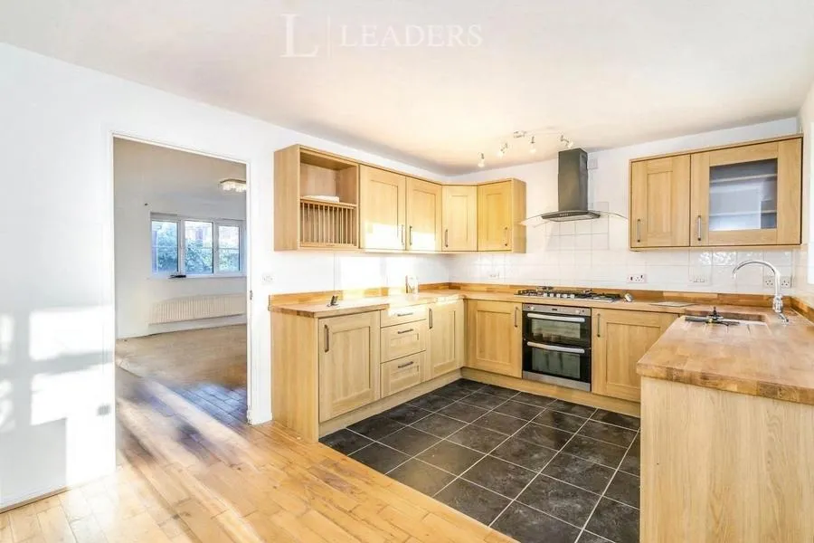 Kingfisher Drive, Emsworth, PO10, photo 5