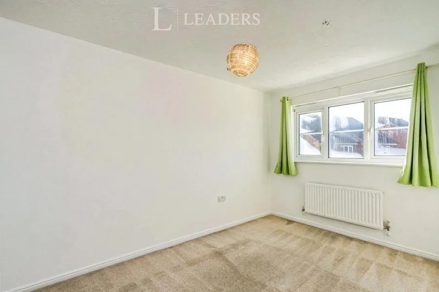 Kingfisher Drive, Emsworth, PO10, photo 14