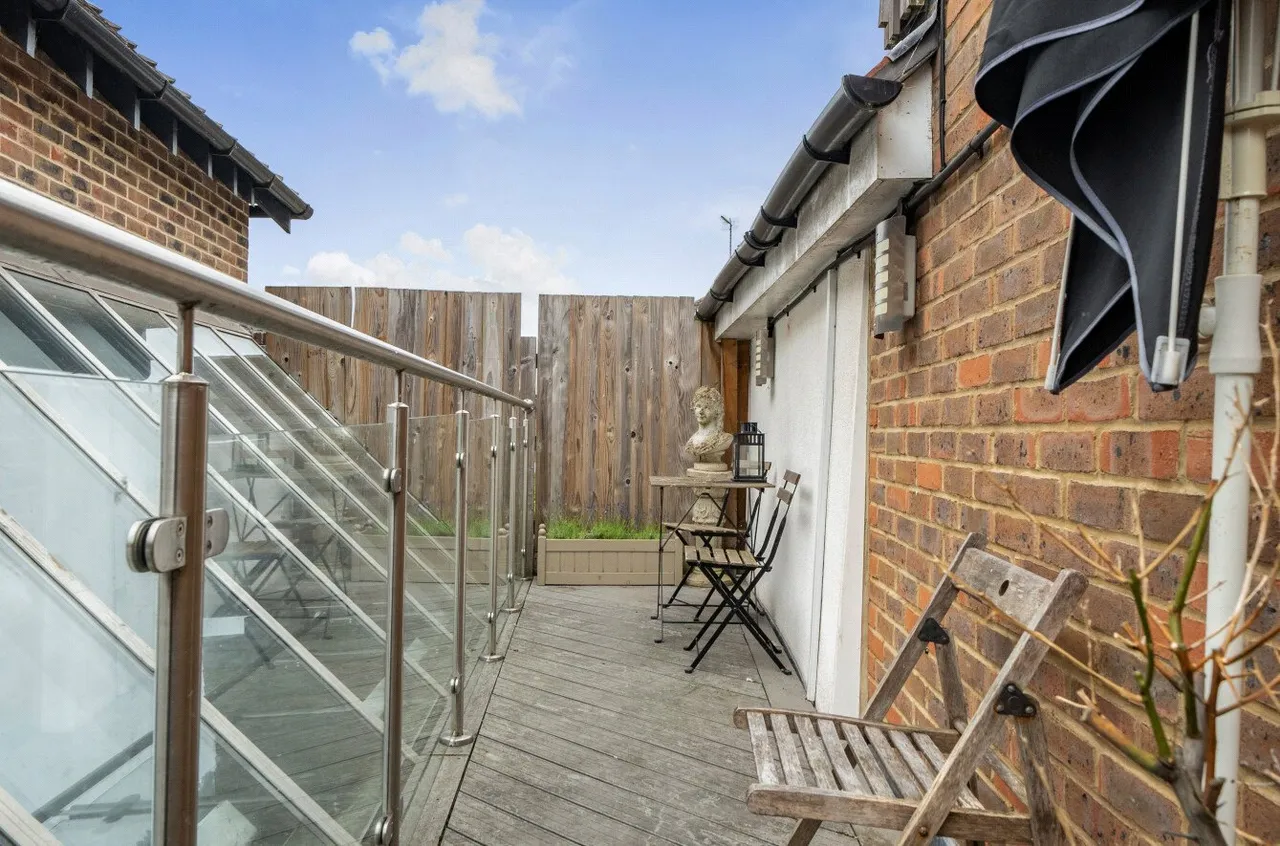 Old Station Approach, Winchester, SO23, photo 6