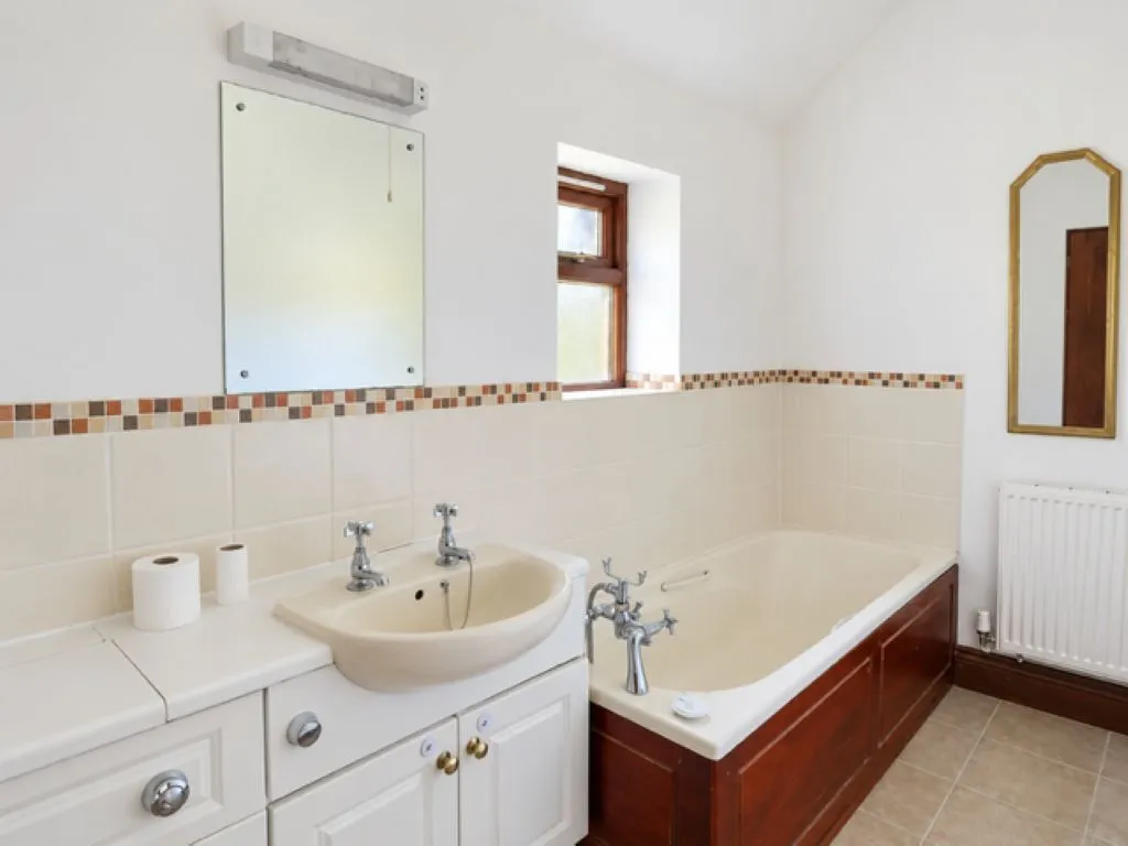 Beechfield, Newton Toney, SP4, photo 8