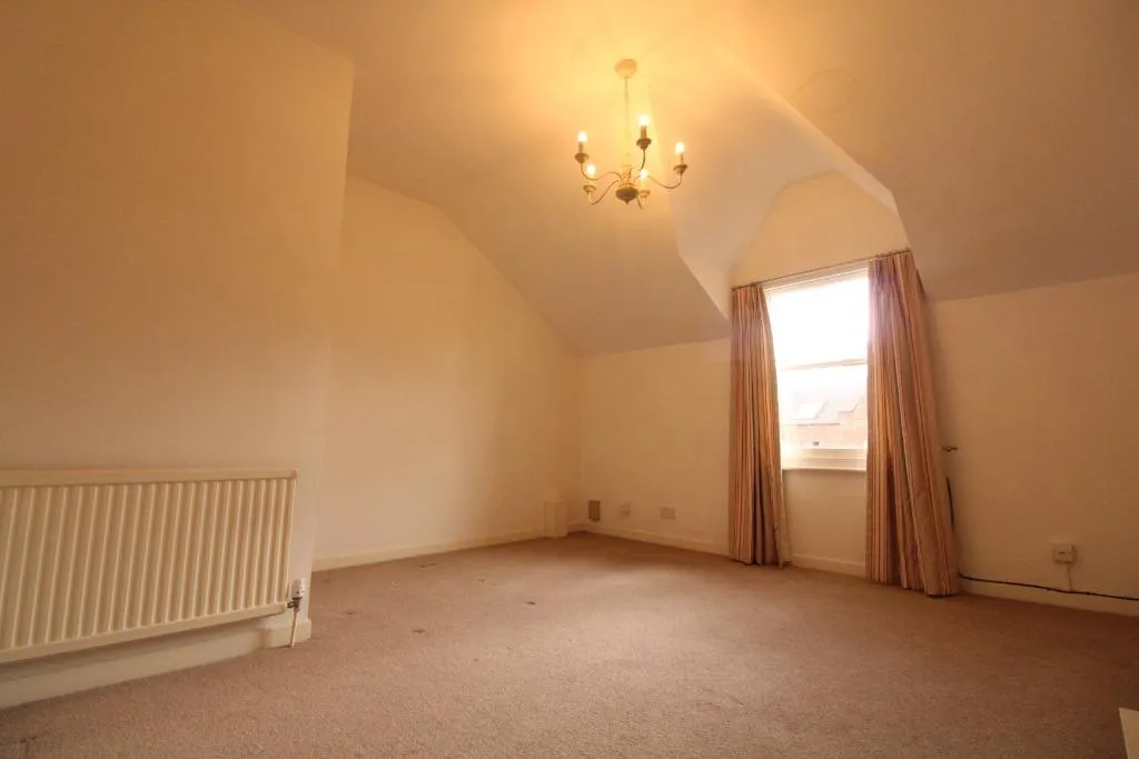 Widemarsh Street, Hereford, HR4, photo 3