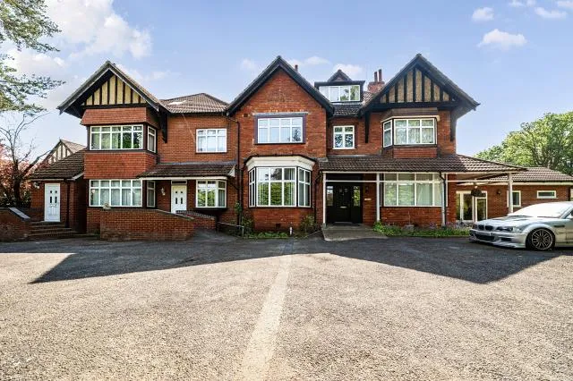 20 bed house for sale, Pembroke Road, Woking, GU22