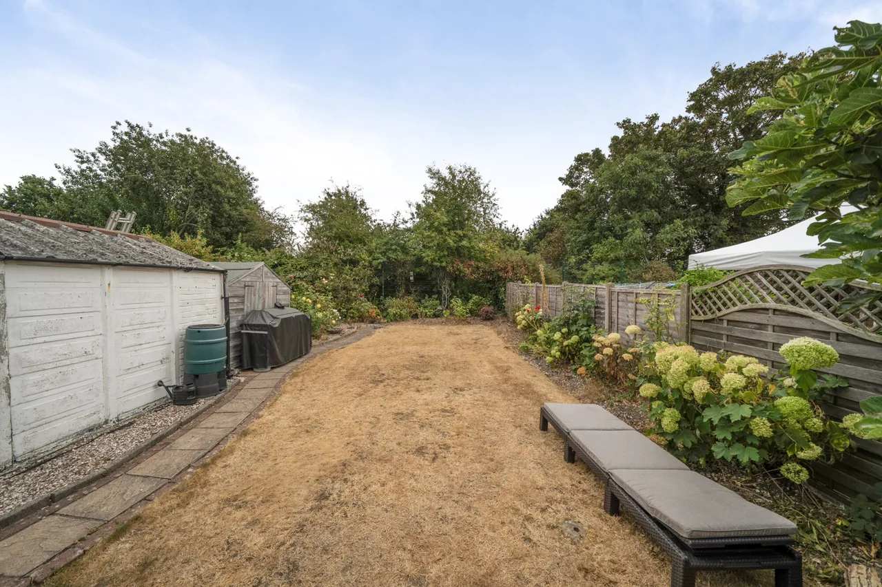 Hall Drive, Harefield, UB9, photo 17