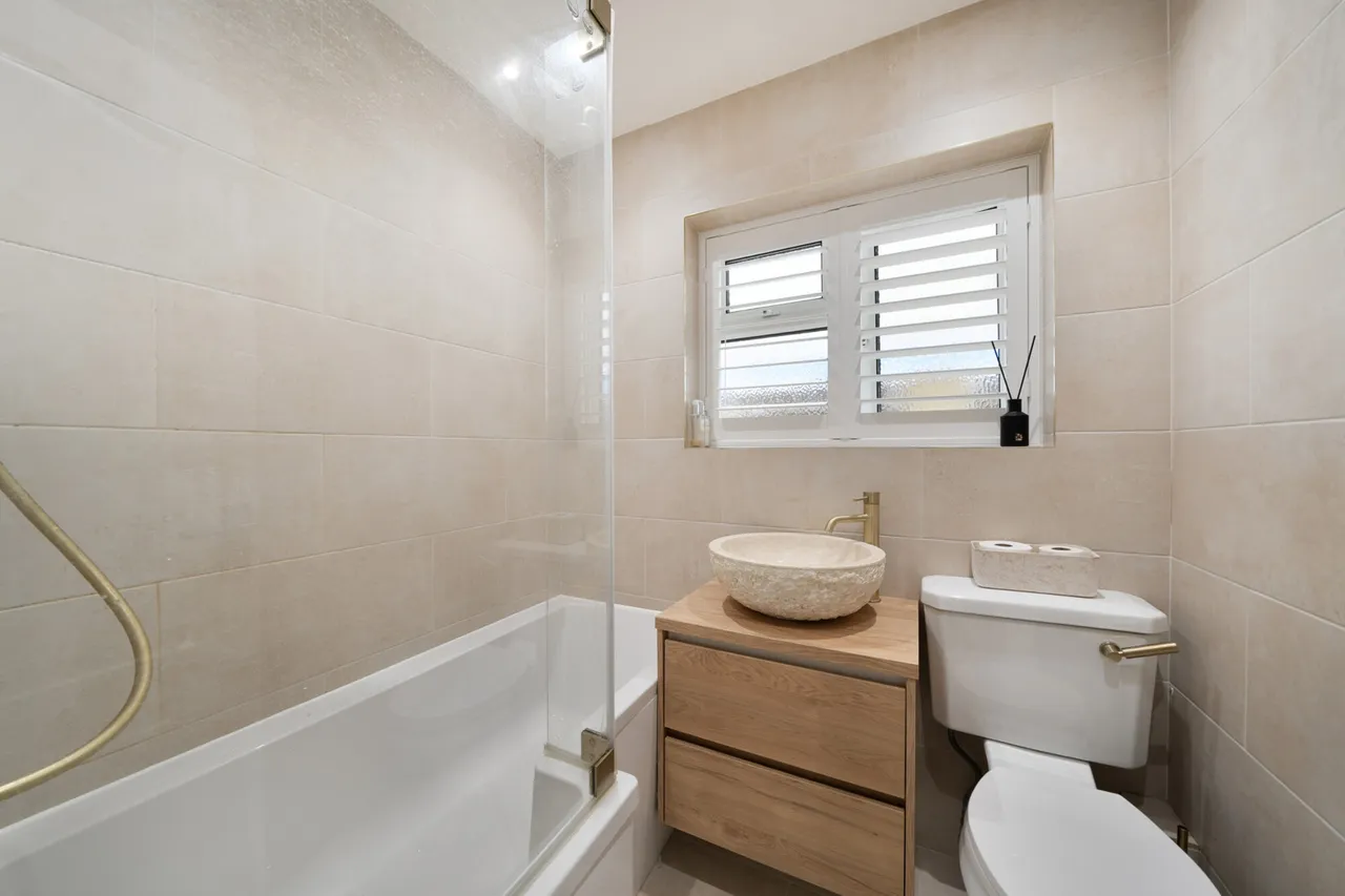 Hall Drive, Harefield, UB9, photo 10