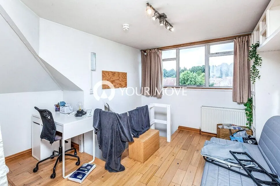 The Crescent, Egham, TW20, photo 8
