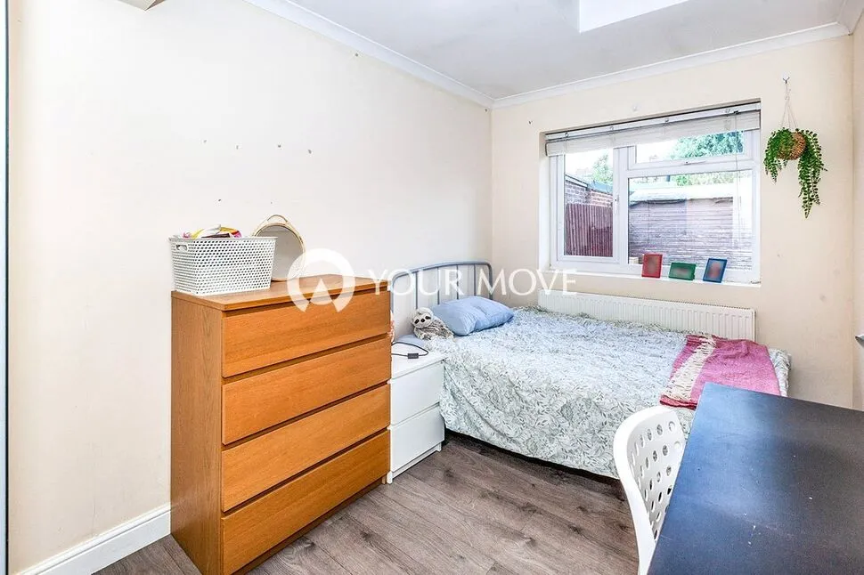 The Crescent, Egham, TW20, photo 6