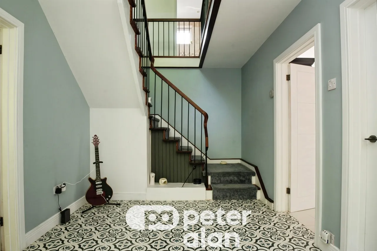 Stow Park Circle NEWPORT, NP20, photo 12