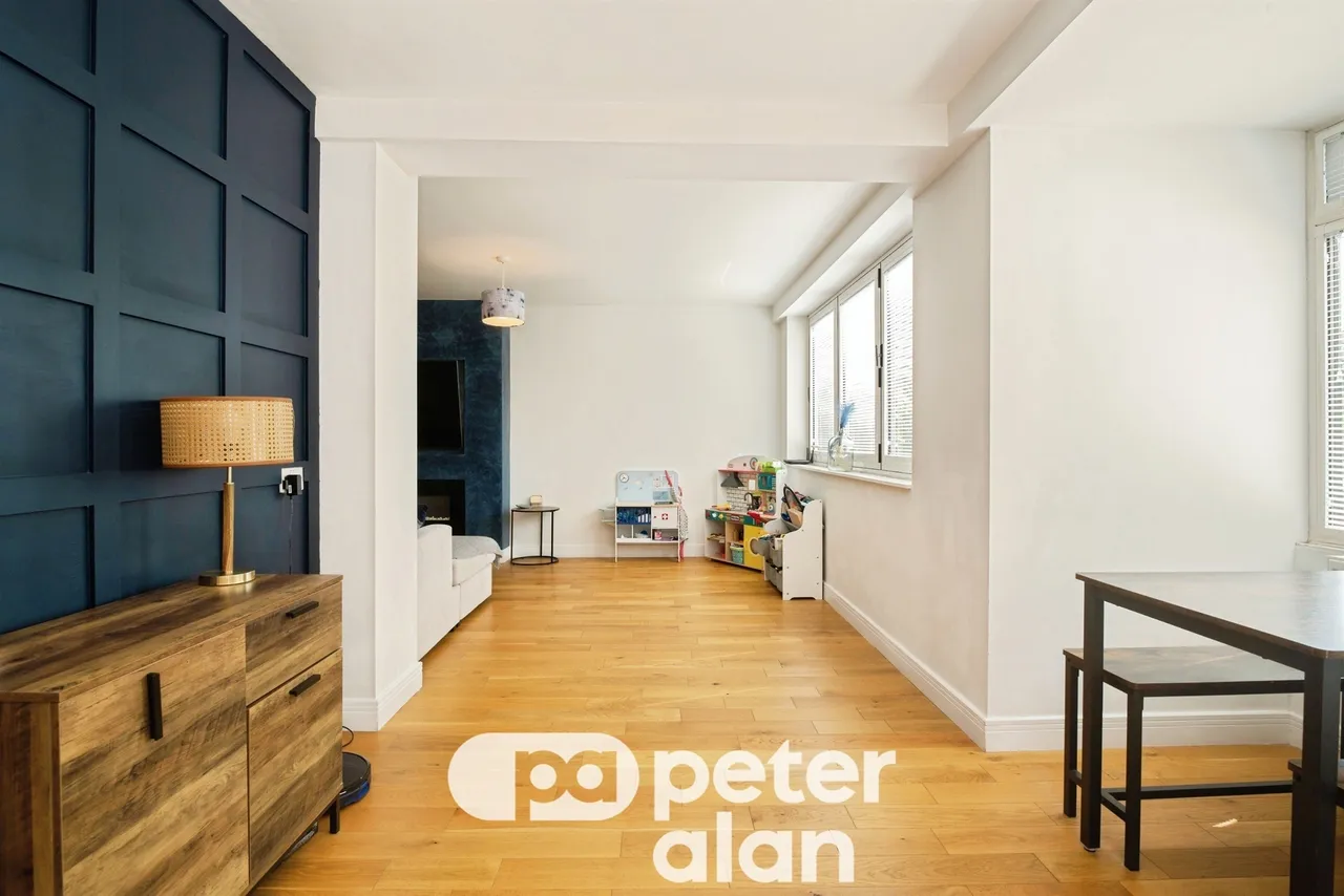 Stow Park Circle NEWPORT, NP20, photo 6