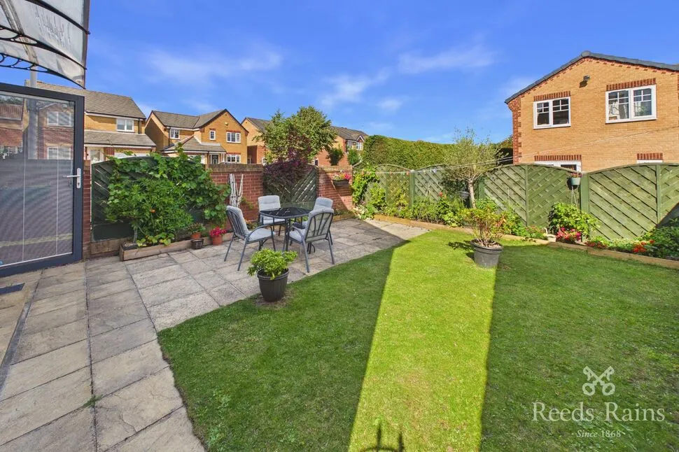 Fairfield Gardens, Rothwell, LS26, photo 11